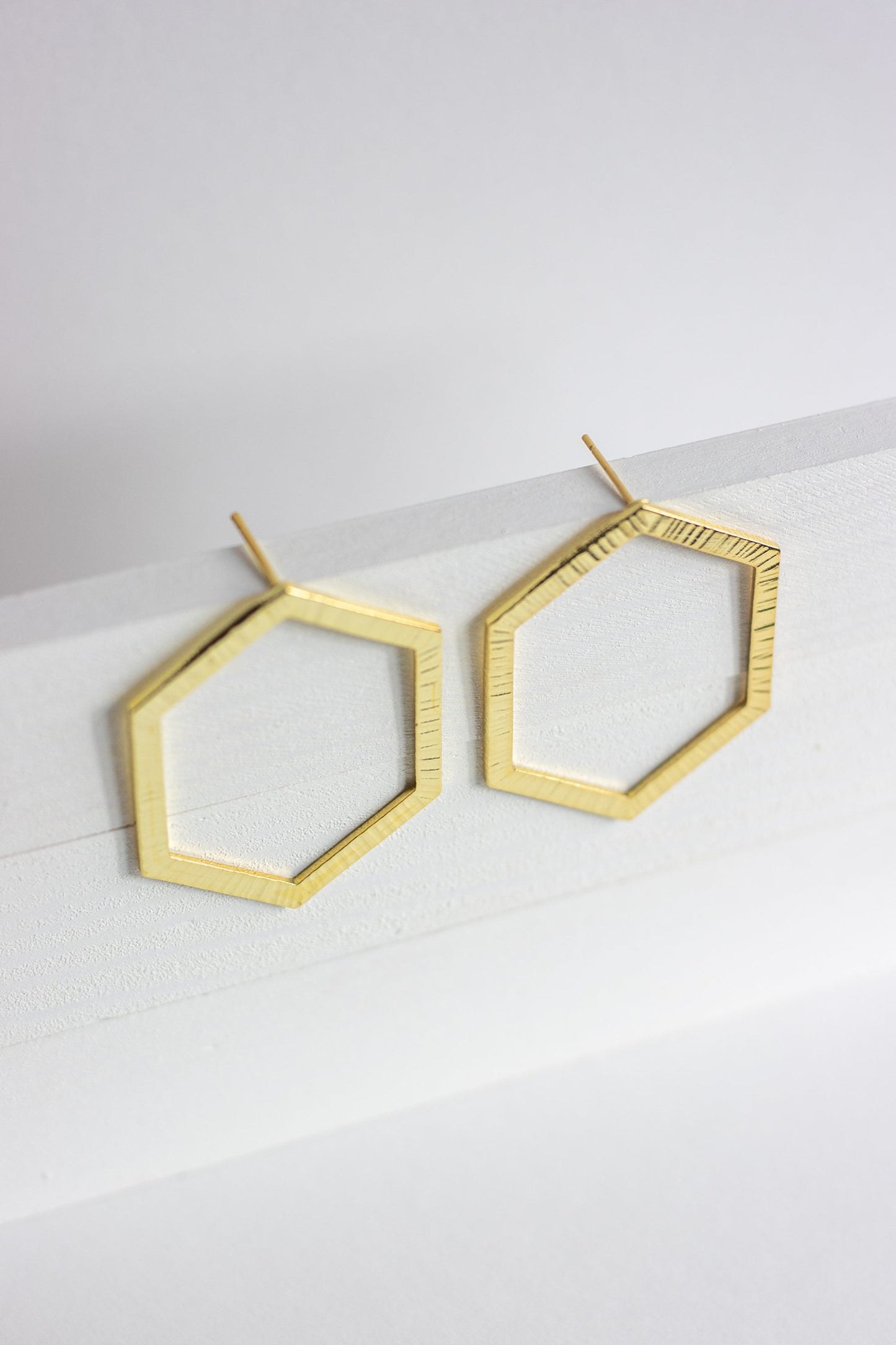 Oorstekers Hexagon